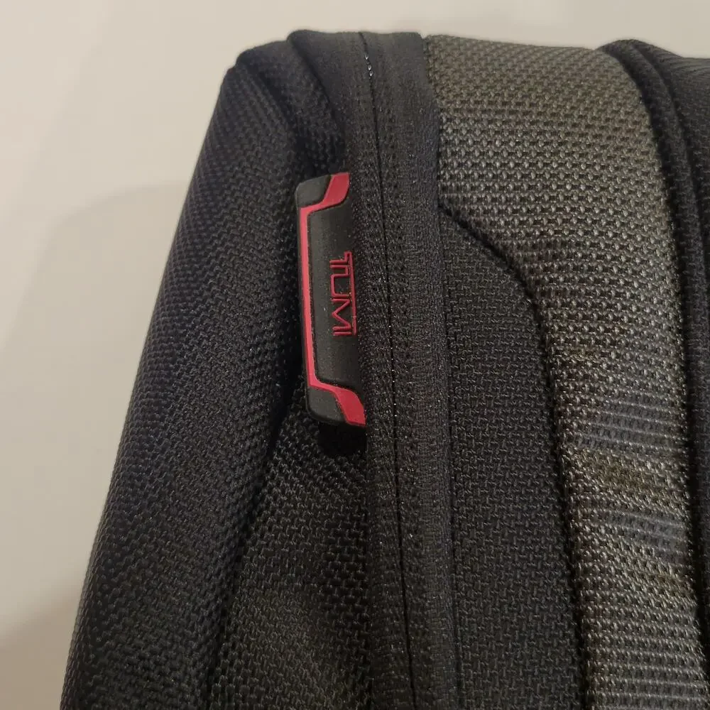 Tumi T-Tech 6791D Gray Nylon Presidio Doyle Hanging Travel Toiletry Case Kit Bag